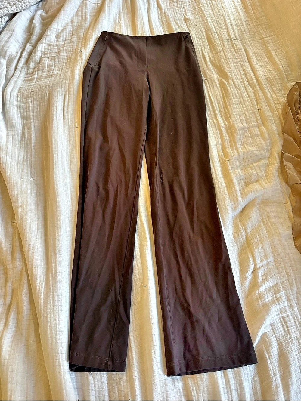 lululemon smooth fit pull on pant , Size 4